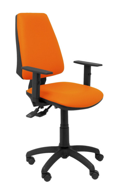Silla de oficina Elche S similpiel naranja brazos regulables (1)