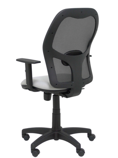Silla de oficina Alocén malla negra asiento bali gris brazos regulables (5)