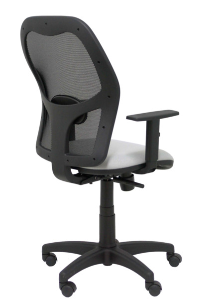 Silla de oficina Alocén malla negra asiento bali gris brazos regulables (7)