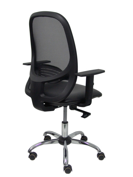 Silla de oficina Cilanco negra malla negra asiento similpiel negro brazo regulable base cromada (7)