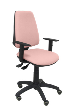 Silla de oficina Elche S bali rosa pálido brazos regulables ruedas de parquet
